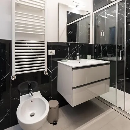 Obsidian -centro- Wifi + Free Parking Равенна